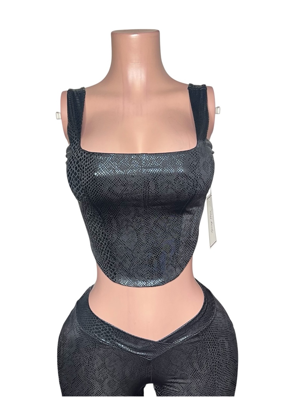 Black Snake-Texture High-Rise Flared Leggings with Matching Crop Top - Picture 3 of 5